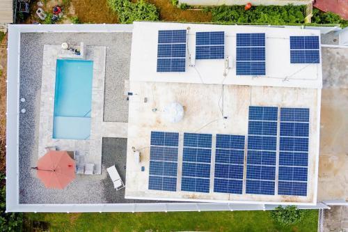 Florida Casa | Home for 9 with Pool and Solar Panels in Vieques!