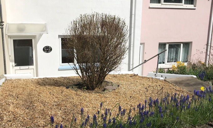 Cawsand Cabaña | "Hogar lejos del hogar" en esta cabaña totalmente equipada - 5 minutos a pie de la playa de Cawsand!