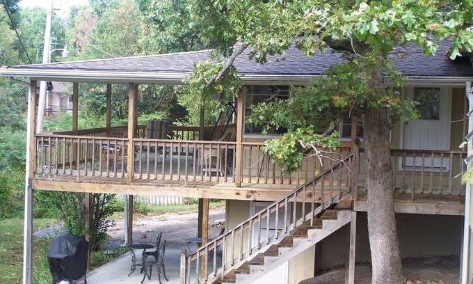 Warsaw Casa | Truman Lakeview Home Getaway