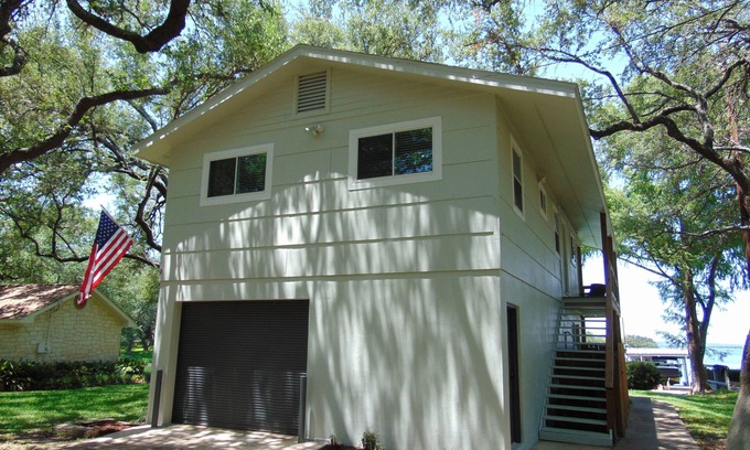 Buchanan Dam Casa | Home in a Protected Cove on Lake Buchanan.