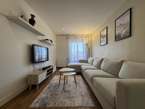 Heuze - Saint-Georges Casa | Home in Le Mans near 24 Hours Circuit
