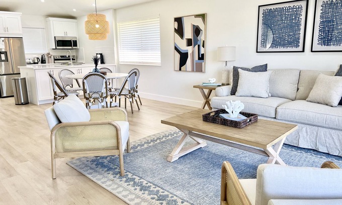 Hunt Club Villa | Home in Palm Beach Gardens - Luxurious 2 Bedroom Cottage at PGA National