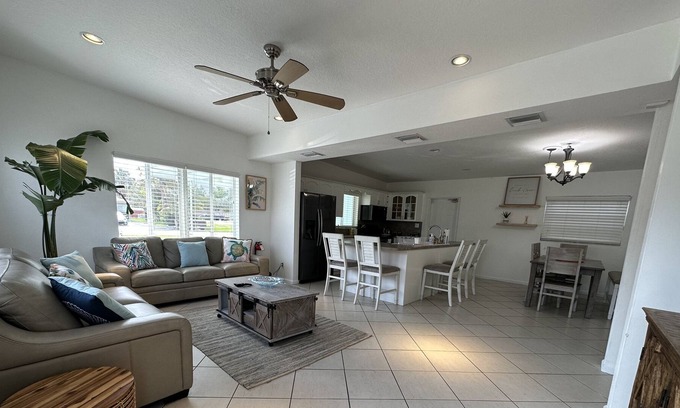 Pompano Isles Casa | Home in Pompano Isles