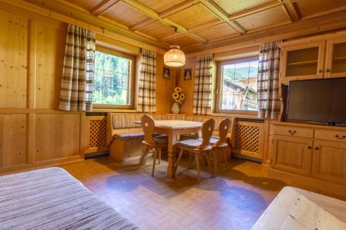 Racines Apartamento | Home in the Alps