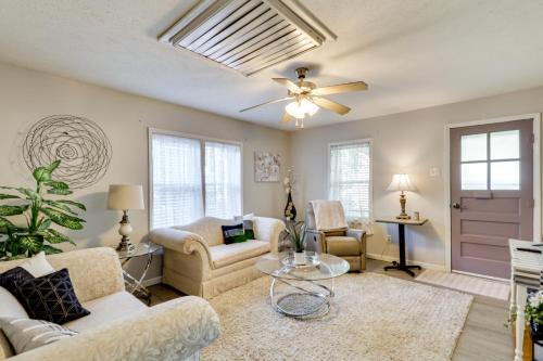 Litchfield Casa | Home Less Than 3 Mi to Rte 66 and Lake Lou Yaeger!