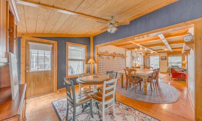 Bear Park Casa | Home Near Lincoln National Forest with Private Sauna