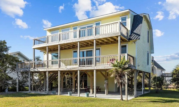 The Point Casa | Home - Newly Renovated - Beach House - Emerald Isle Point Great for Familes