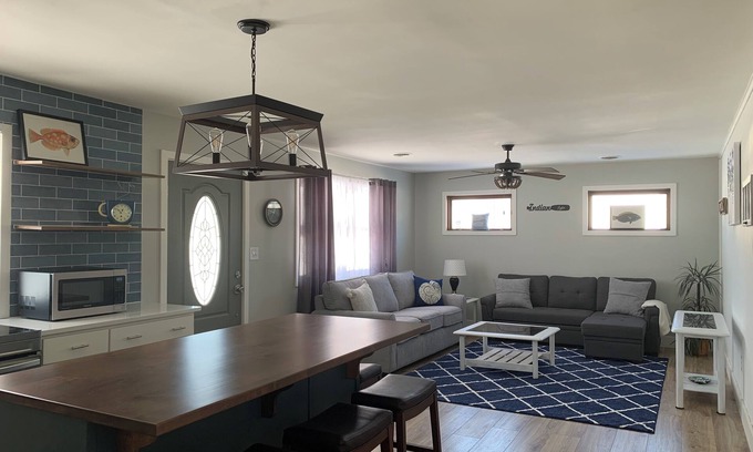 Lakeview Casa | Home of the Brave ~ Indian Lake