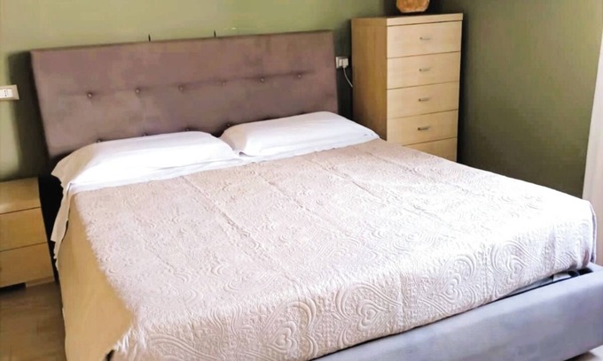 Cavalcaselle Apartamento | Home OKSY appartamento vacanze vicino a Gardaland. Ideale per coppie e famiglie