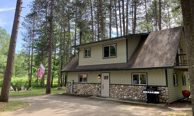 Manitowish Waters Casa | Home On Bike/Snowmobile/UTV-ATV Trail Near Chain of Lakes and Town!
