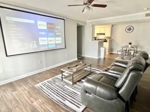 Morrow Apartamento | Home Theater Sleeps 8 WiFi