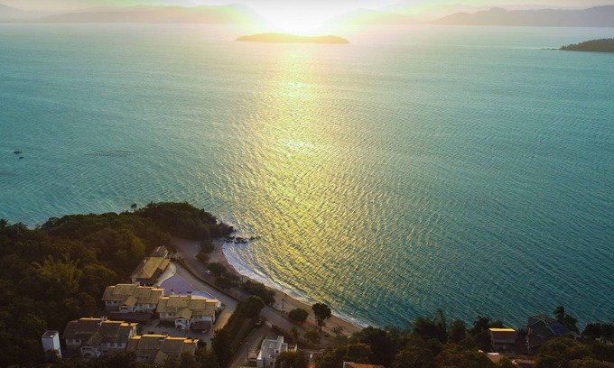 Sambaqui Casa | Home View a Paradise just a few steps from the beach🙏🏻