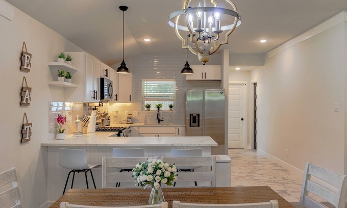 Fort Worth Casa | Home w/Casita 5min Downtown+Karaoke and Event-Space
