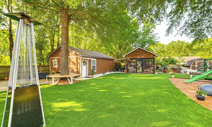 Clarksville Casa | Home w/ Hot Tub, Playset & Grills in Clarksville!