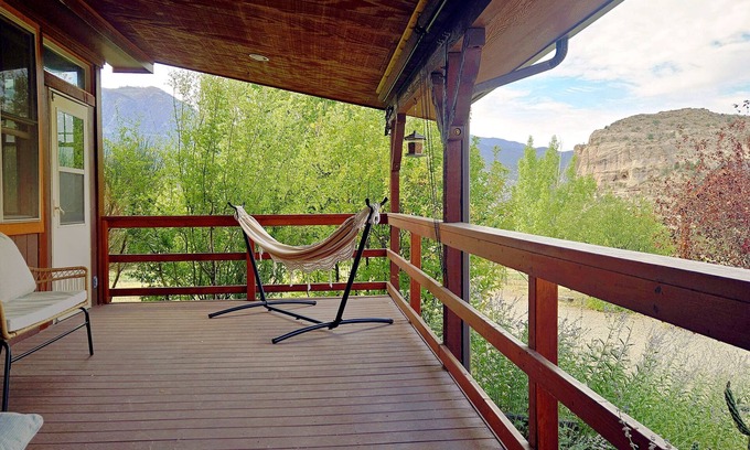 Cortez Casa | Canyon Edge Main House Sleeps 8 Mesa Verde Views & Trail Access