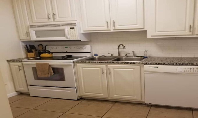 Eustis Apartamento | Home with a view! Across from Lake Eustis