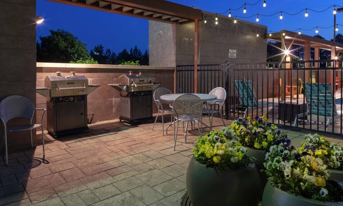 Terry Sanford Hotel | Home2 Suites by Hilton Fayetteville Fort Bragg
