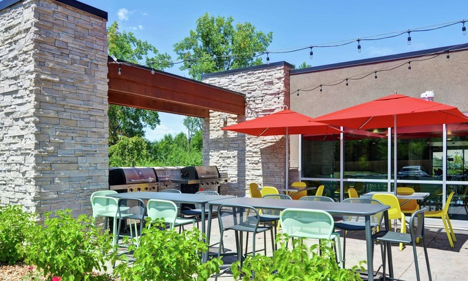 Dayton Hotel | Home2 Suites by Hilton Dayton Vandalia