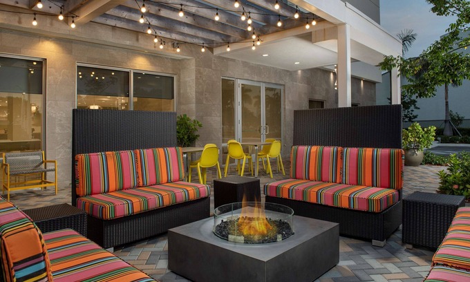Doral Hotel | Home2 Suites by Hilton Miami Doral West Airport