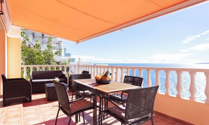 Tabaiba Apartamento | Home2Book Amazing Sea Views, Terrace & Pool