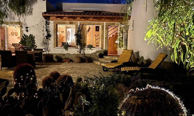 Lajares Chalet De Esquí | Home2Book Casa Julianna, Dream Oasis with Pool