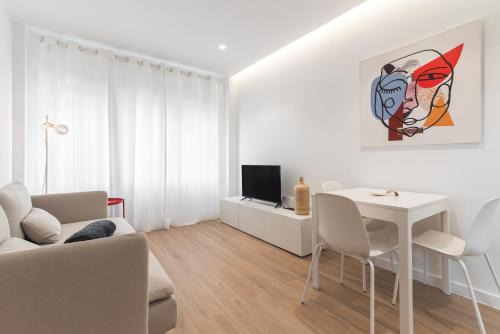 La Garita Apartamento | Home2Book Comfy & Chic Apartment near the Beach