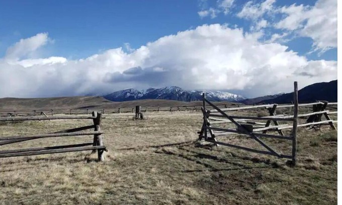 Cameron Alquiler De RV | Homebase RV Hook-up NEXT to Yellowstone - SITE 2
