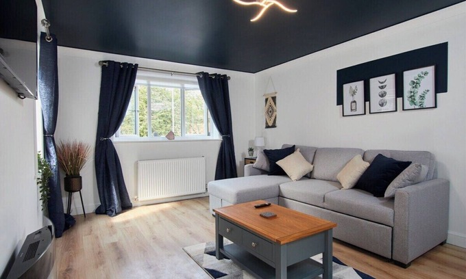 Leeds Casa | Homebird Property - Wilfrid House