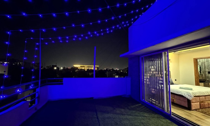 Indore Apartamento | HomeEscape Luxe 2BHK Penthouse Near LIG