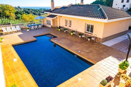 Sant Cebria de Vallalta Apartamento | HomeHolidaysRentals Aube