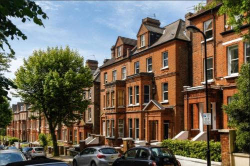 Frognal and Fitzjohns Apartamento | Homely 2 Bedroom Victorian Apartment in Hampstead