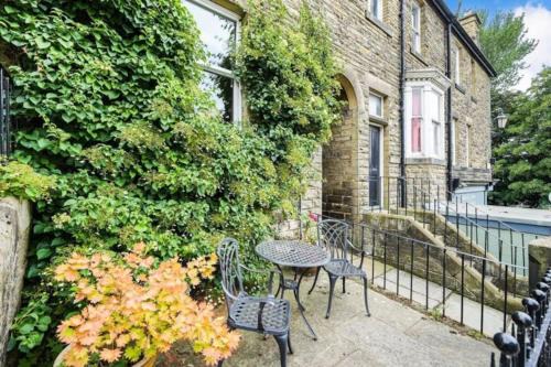 Pateley Bridge Casa | Homely 4 bed cottage central characterful