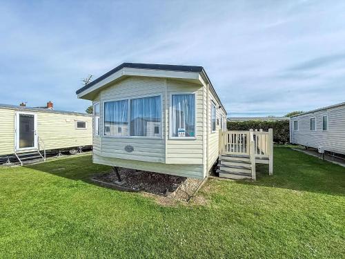 Louth Casa | Homely 4 Berth Caravan For Hire In Lincolnshire At Sunnydale, Ref 35122S