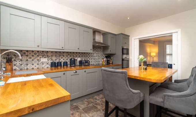 Brislington Apartamento | Homely and Modern Maisonette in Vibrant Bristol