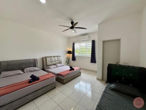 Seremban Casa | Homely, Master Room, Ara Impian, Seremban 2