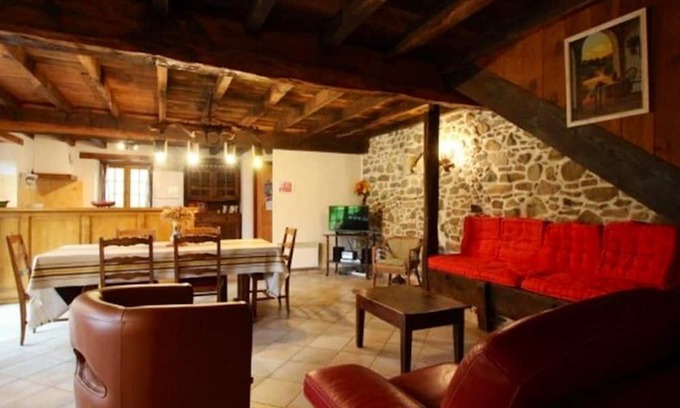 Saint-Etienne-de-Baigorry Casa | Homerez - House in Saint-Étienne-de-Baïgorry