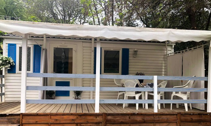 Saint-Jean-de-Valeriscle Casa | Homerez - Bonito bungaló para 4 pers. con piscina compartida y terraza