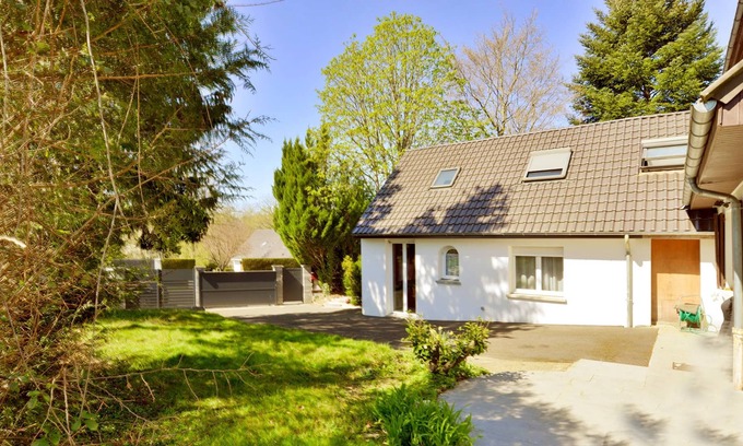 Ferolles-Attilly Casa | Homerez - Casa para 6 pers. con jardín y terraza en Férolles-Attilly