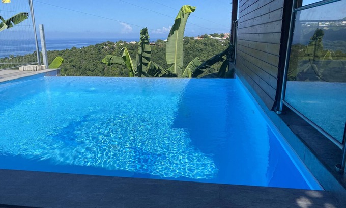 Marigot Casa | Homerez - Amazing bungalow 6 km away from the beach for 2 ppl. with shared pool