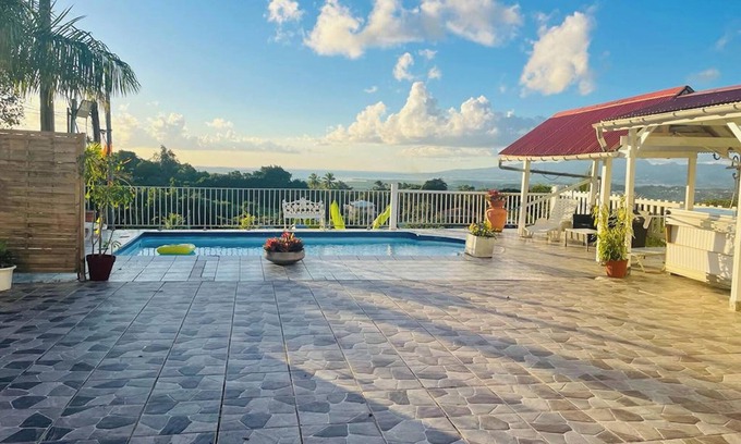 Riviere-Pilote Apartamento | Homerez - Apartamento Rivière-Pilote, piscina privada
