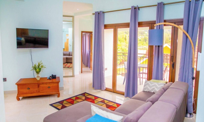Mahe Island Apartamento | Homerez - Apartamento Au Cap con vista