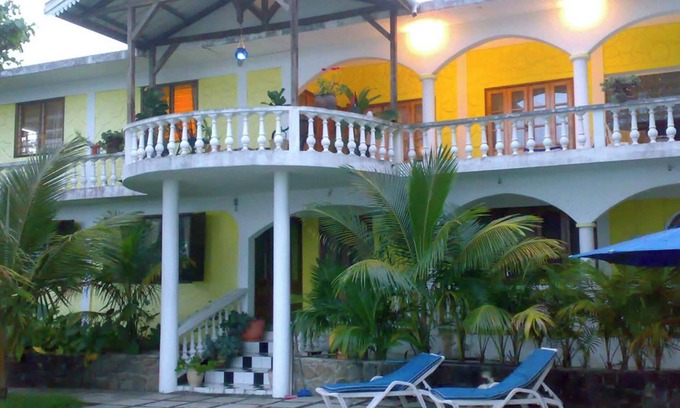 Riambel Apartamento | Homerez - Apartamento Riambel, vista al mar