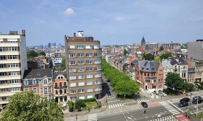Etterbeek Apartamento | Homerez - Apt. Etterbeek with balcony