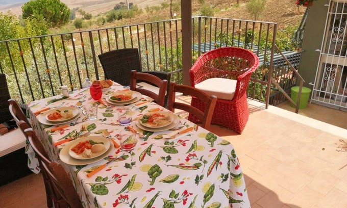 Lercara Friddi Apartamento | Homerez - Apto. en Lercara Friddi