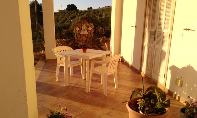Sciacca Apartamento | Homerez - Beautiful appartement 7 km away from the beach for 3 ppl. at Sciacca