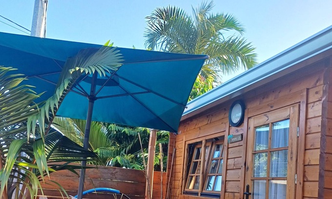 Etang Sale Les Bains Chalet De Esquí | Homerez - Beautiful chalet for 2 ppl. with terrace at L'Étang-Salé