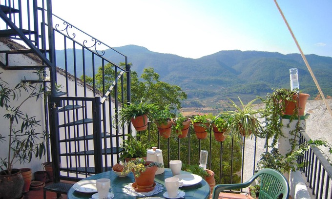 Hornos Casa | Homerez - Grande casa para 11 pers. con terraza y balcón en Hornos