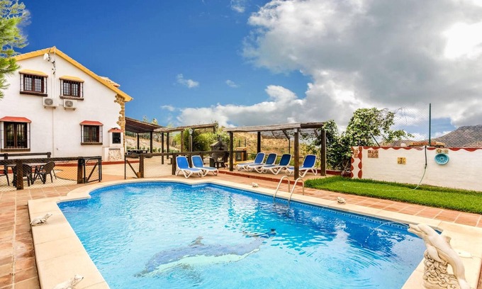 Almogia Villa | Homerez - Grande villa para 16 pers. con piscina en Almogía