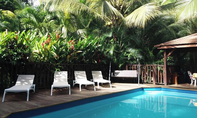 Pointe-Noire Casa | Homerez - Bungalow en Pointe-Noire