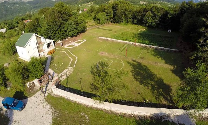 Vrbanje Chalet De Esquí | Homerez - Chalet a la montaña a 2 km de las pistas para 8 pers. en Herceg Novi